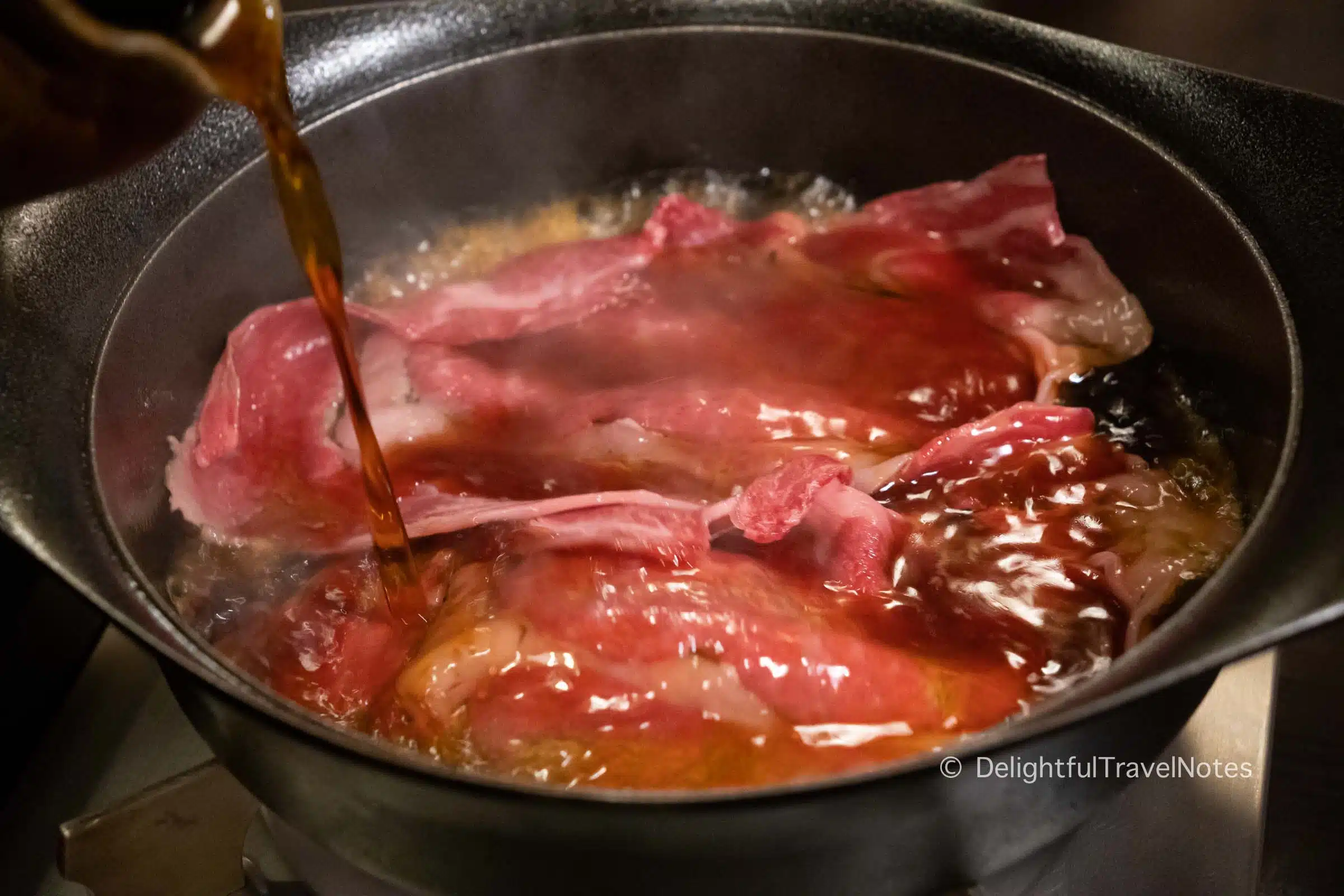 cooking Kansai-style sukiyaki in a pot