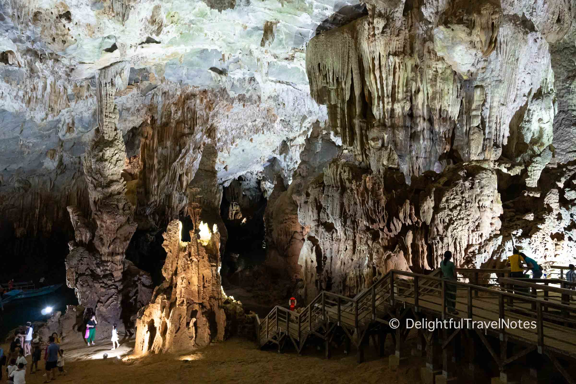 Impressive stalactites and stalagmites in Phong Nha Cave, Quang Binh province.