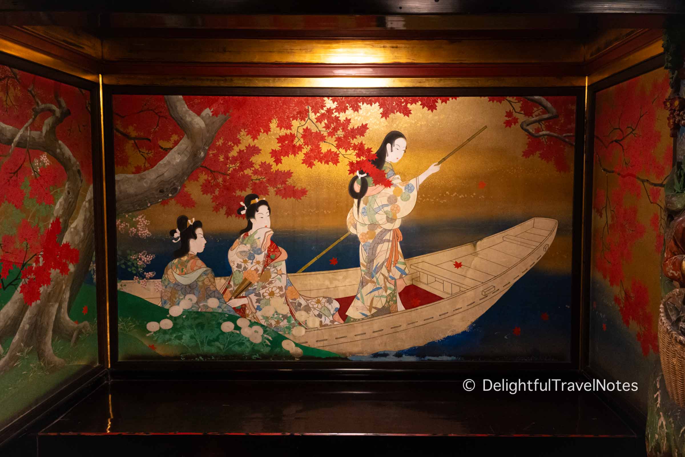 A wall painting of scenery in the fall in one of Hyakudan Kaidan rooms.