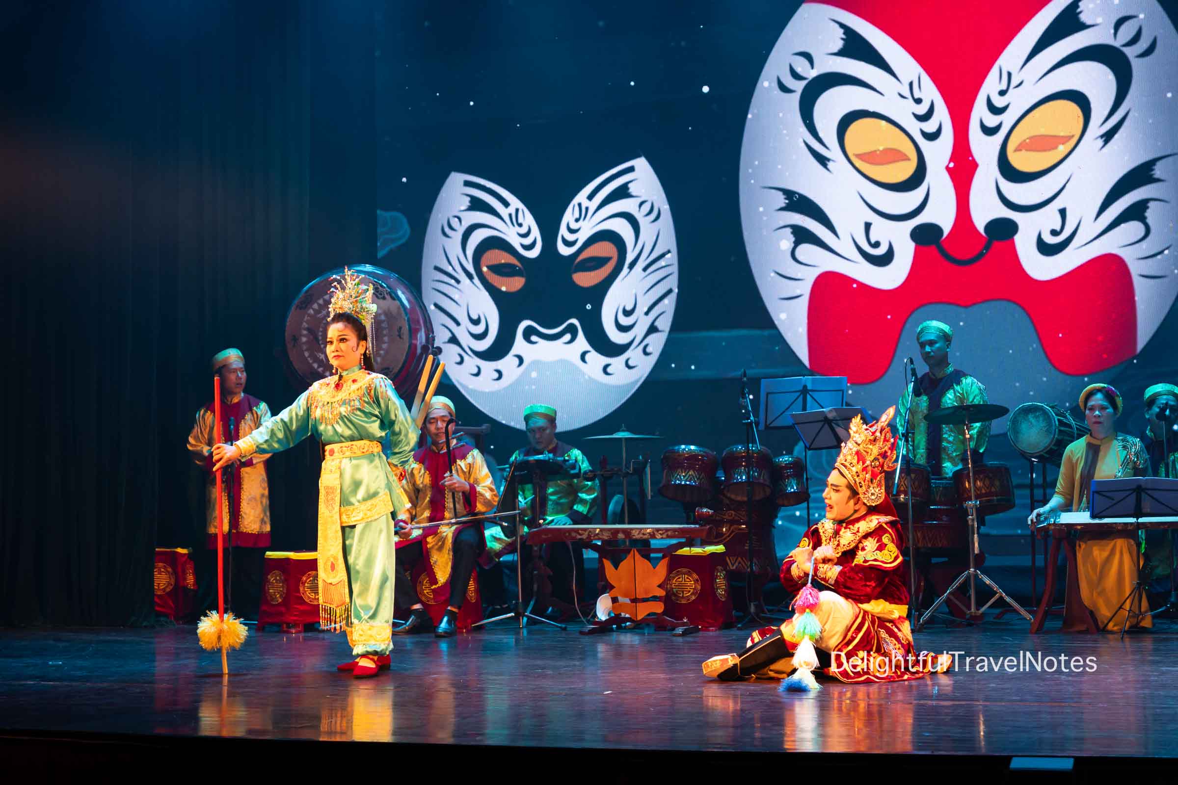 A tuồng excerpt from Ho Nguyet Co Hoa Cao Tale at Nguyen Hien Dinh Theater.