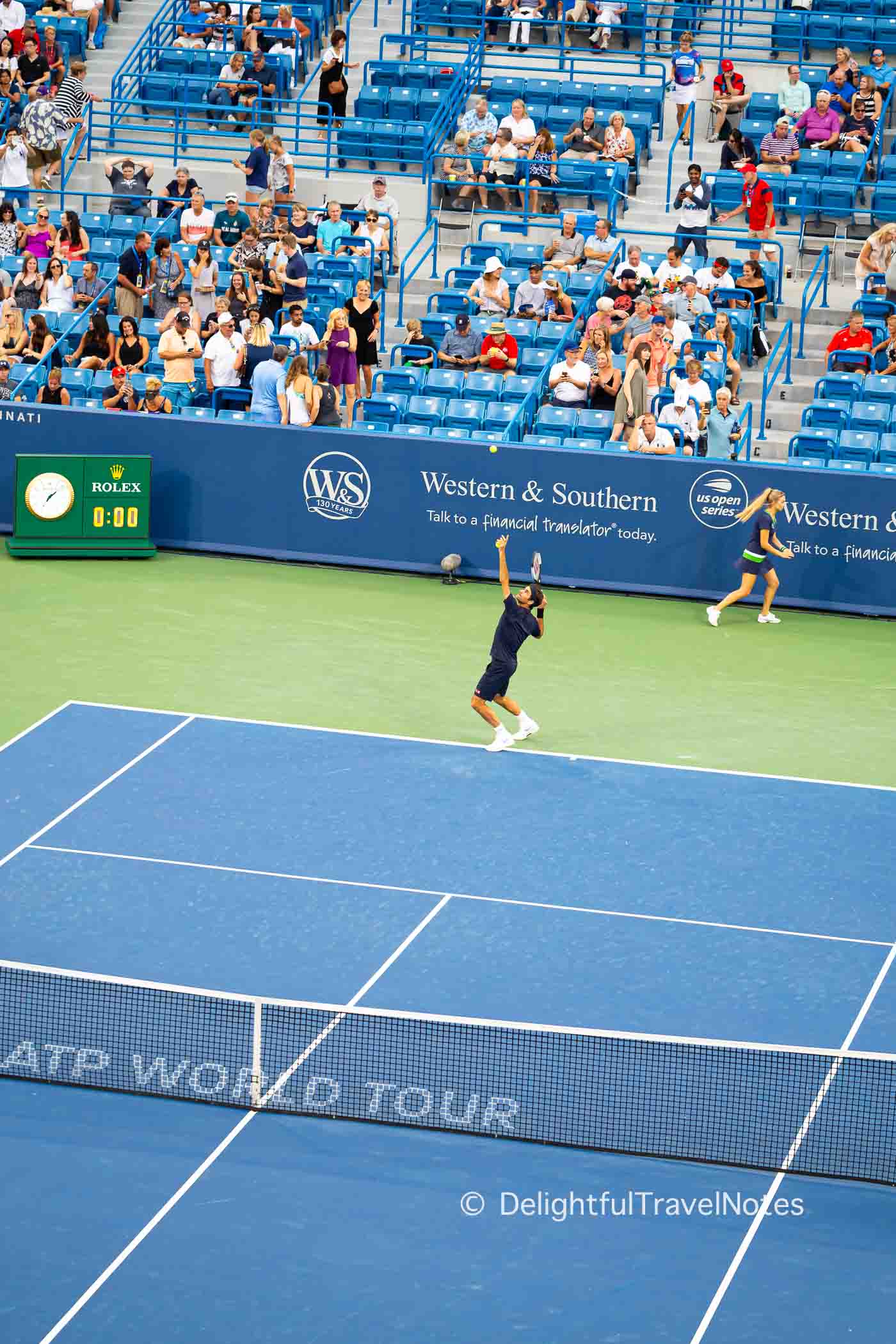 Federer playing in the Center Court at the Western & Southern Open 2018 tournament.