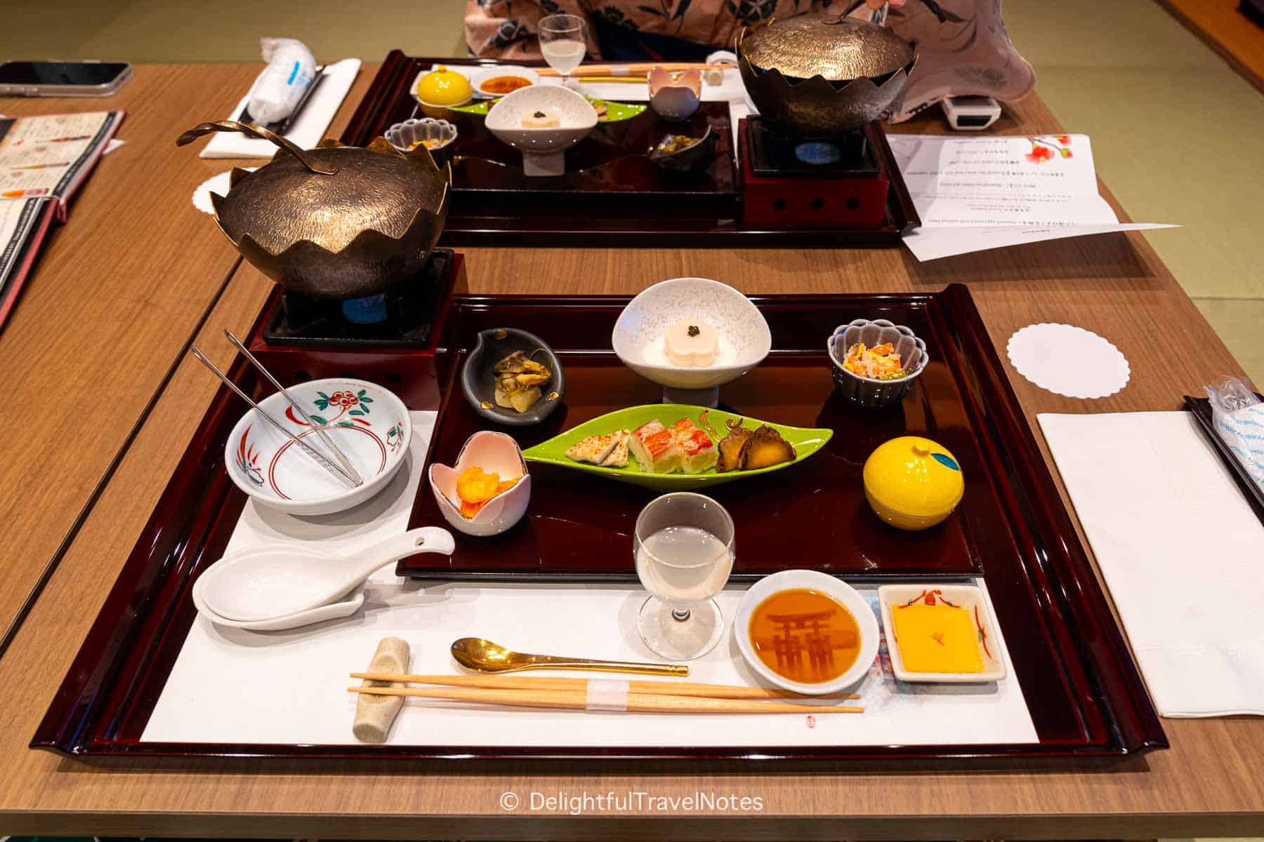 Small appetizers in kaiseki dinner Kinsuikan Miyajima ryokan.